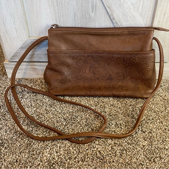 ILI New York Cheyenne East West Crossbody Bag Brown Tooled Leather Handbag - Picture 2 of 13